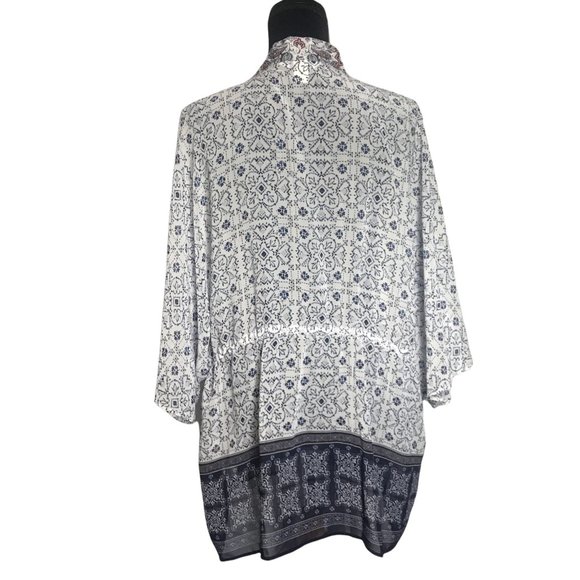 Christopher & Banks Floral Drawstring Kimono - Size Small/Medium - Picture 4 of 7